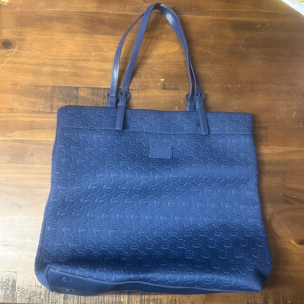 Michael Kors Jet Set Monogram Quilted Large Blue Tote Heritage Logo Plate Accent
